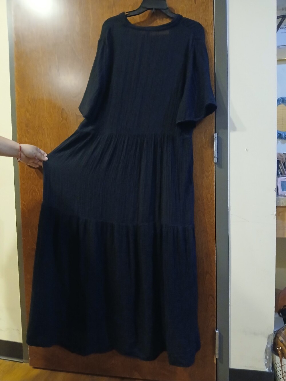 NWOT/ ANTHROPLOGIE black boho short sleeve maxi dress - Picture 6 of 6